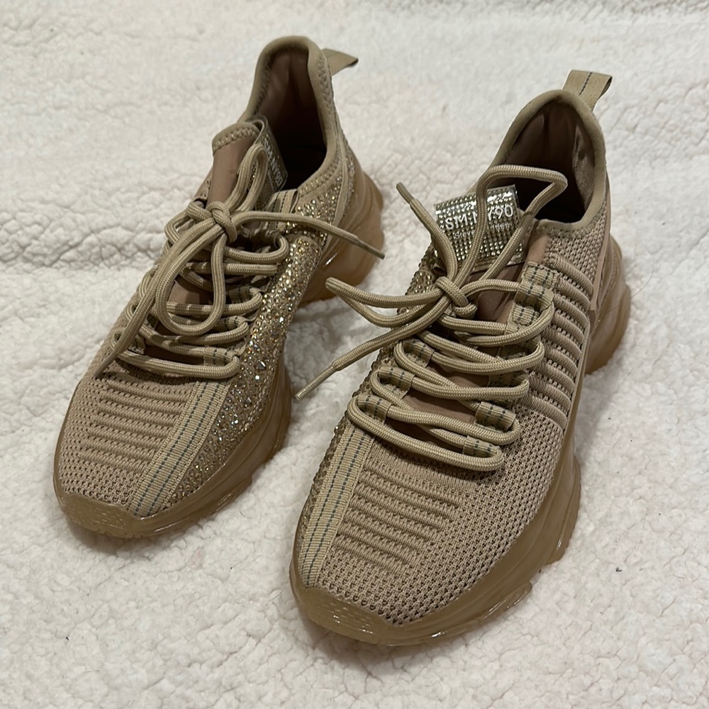 Maxima Steve Madden Sneaker